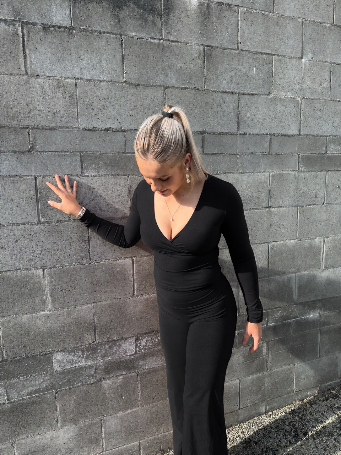 The Signature V Taper Long Sleeve Top